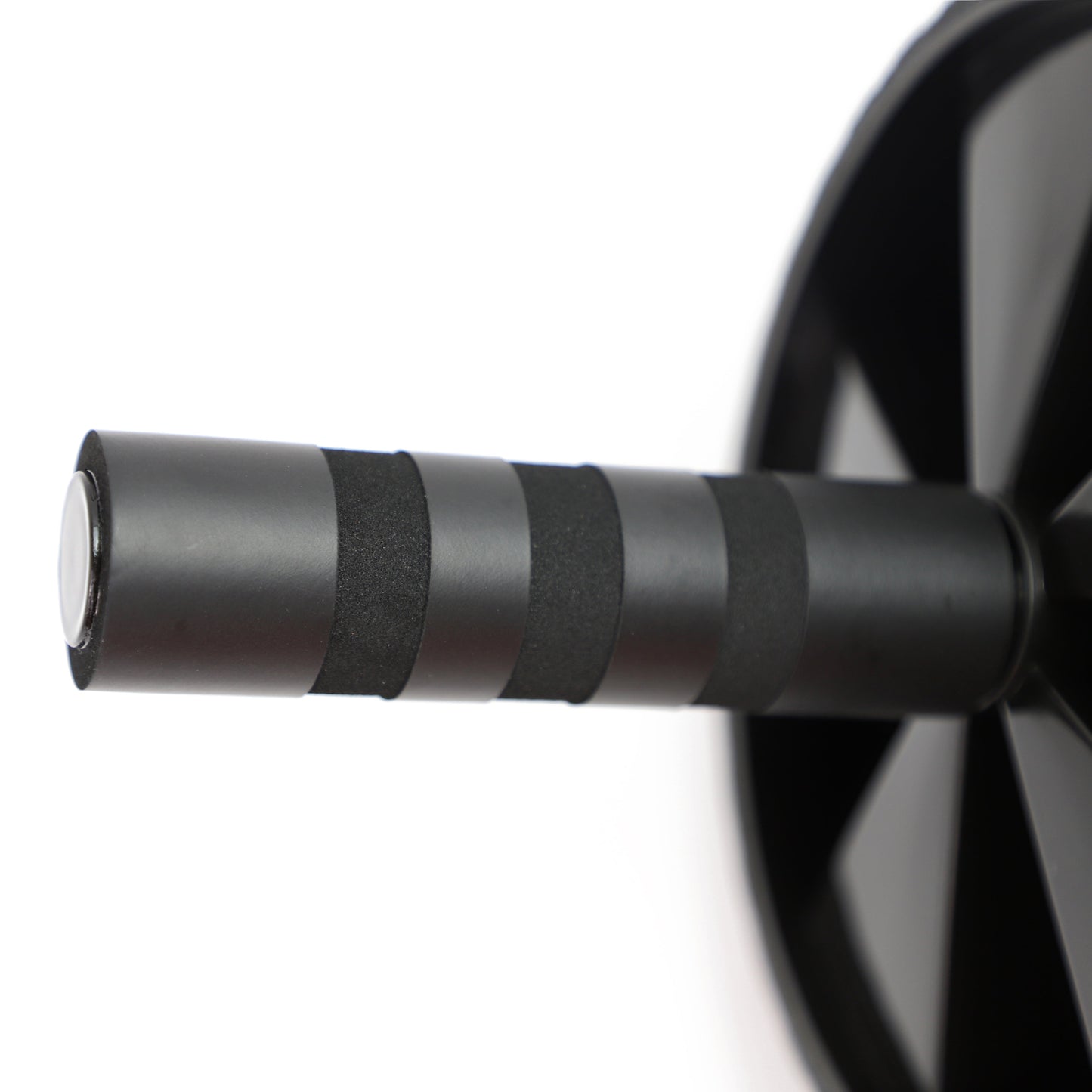 close-up of the handle grip of the Maji Sports core training ab wheel for effective workouts and muscle building