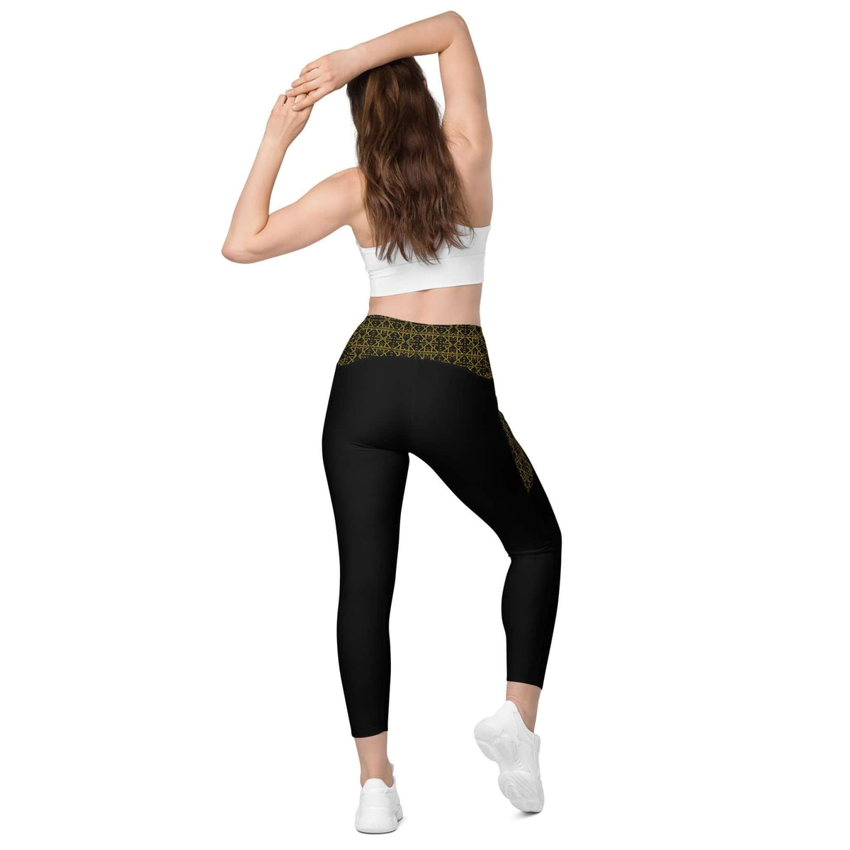 Stylish yoga leggings with pockets, perfect for workouts and everyday wear.