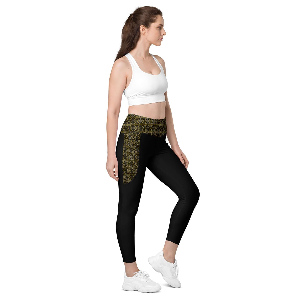 Stylish yoga leggings with pockets, perfect for fitness and everyday wear.