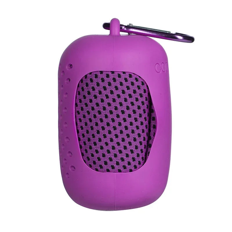 Fitness Essentials microfiber ice towel, quick-drying and cooling, ideal for outdoor sports and fitness activities.