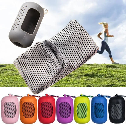 Fitness Essentials microfiber ice towel, quick-drying and cooling, ideal for outdoor sports and fitness activities.