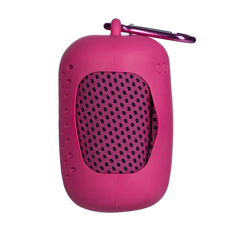 Fitness Essentials microfiber ice towel, quick-drying and cooling, ideal for outdoor sports and fitness activities.